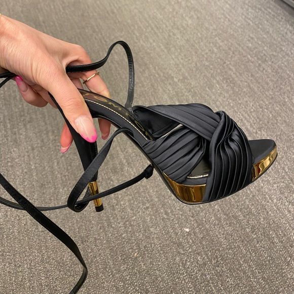 TOM FORD Pleated Satin Ankle-Wrap Platform Sandals - Black Size 37 NWT - Picture 11 of 17